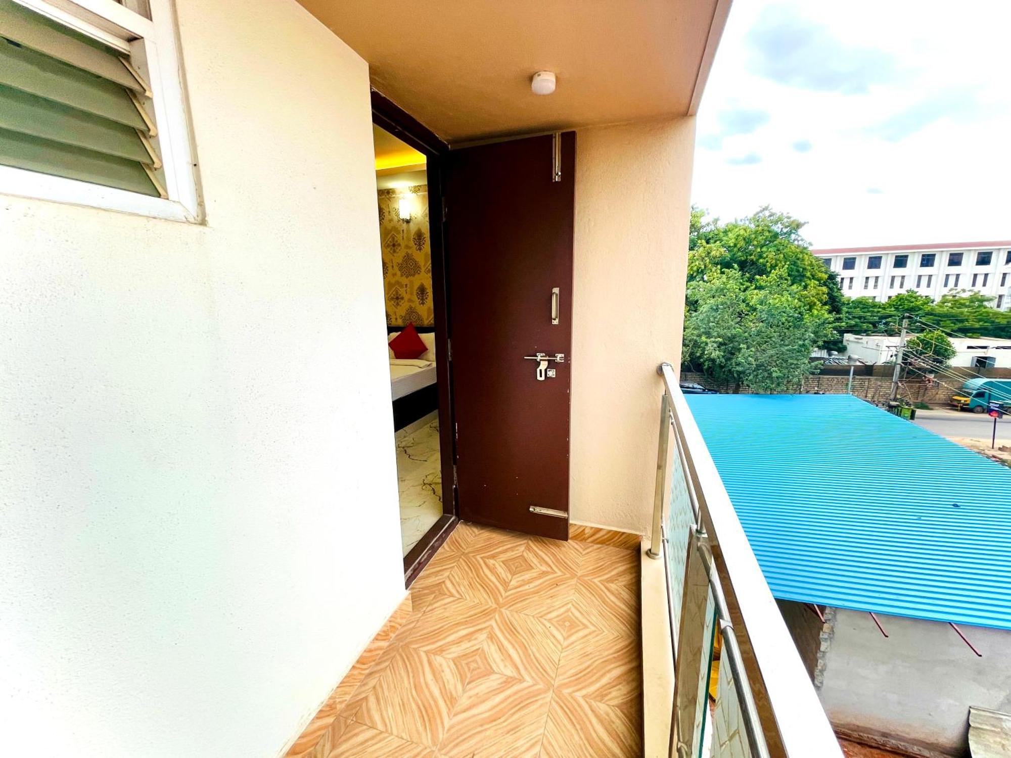 Aura By Agira Hotels Yelahanka Екстериор снимка